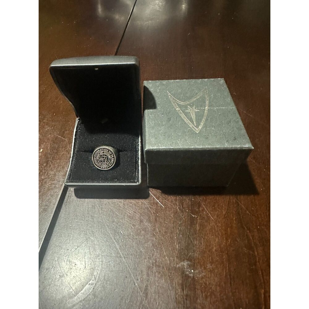 Star Trek Into Darkness Starfleet Academy Prop Replica Ring QMx Size 10.5 Boxed